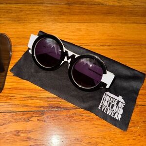 😎House of Holland Round “OMG” Sunglasses | Black & White Retro Frame|Gently Used